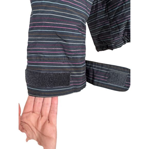 Roxy 5K Silver Snowboard/Ski Jacket Black With Multicolor Pinstripe Size XL - Picture 12 of 16